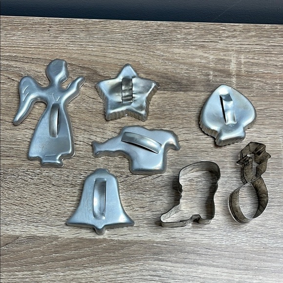 Vintage 60s Set of Tin Cookie Cutters Shortbread - Picture 8 of 8